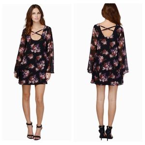 Tobi Daydreamer Dress Black Floral Long Bell Sleeve Lined Dress Size XS.